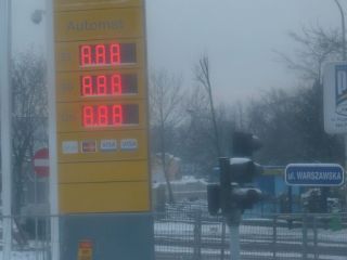 zima-niestulecia-3-stacja-paliw-ceny.jpg