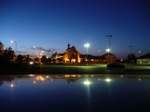 noc - Lidl - night - św. Barbara - kościół - church - kościół